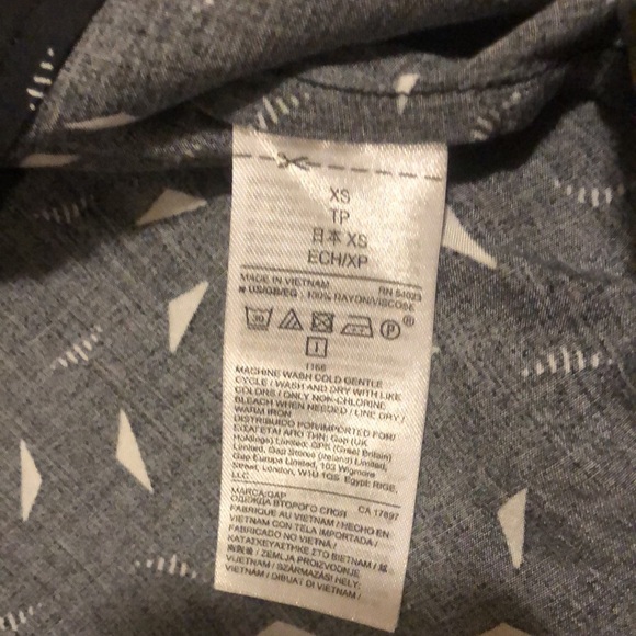 ❤️Gap geometric triangle print black white sleeveless shift dress size XS - Picture 5 of 5